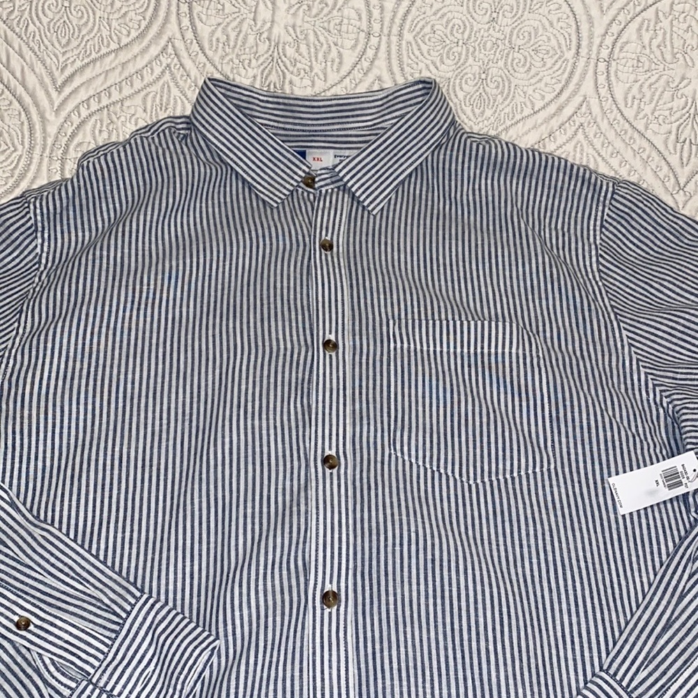 Mens old navy xxl blue shirt